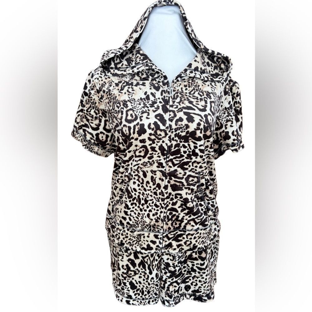 NWT Juicy Couture short-sleeve hoodie &  shorts set ocelot leopard print size L